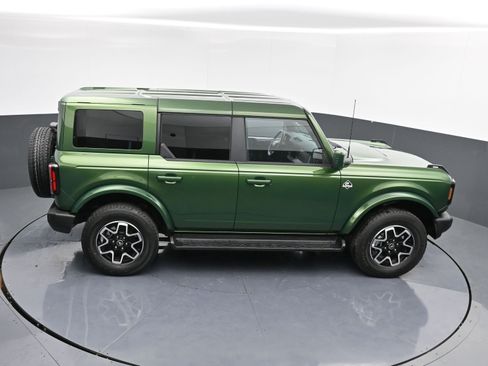 Used 2025 Ford Bronco Outer Banks image 40