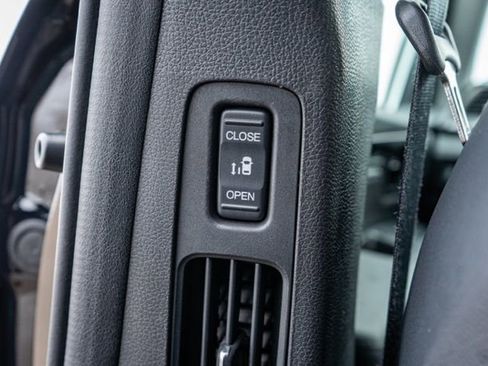 Used 2023 Honda Odyssey Elite image 35