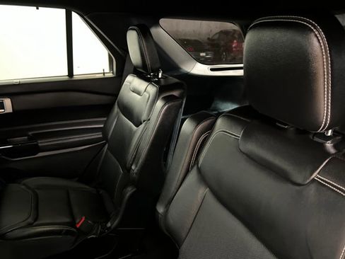 Used 2023 Ford Explorer ST w/ Equipment Group 401A image 20