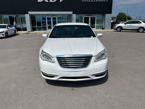 Used 2014 Chrysler 200 LX FWD image 7