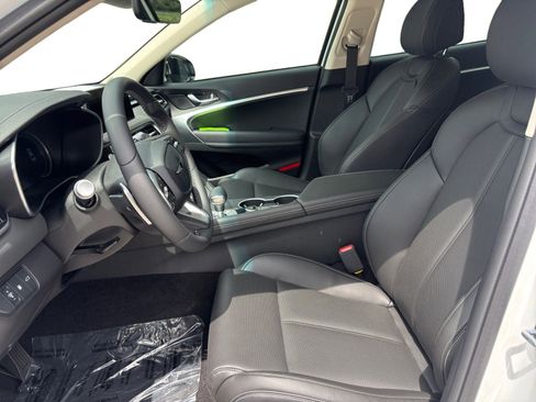 New 2026 Genesis G70 2.5T image 9