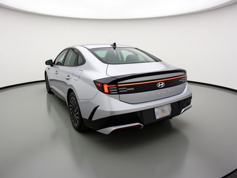 Used 2025 Hyundai Sonata SEL image 6