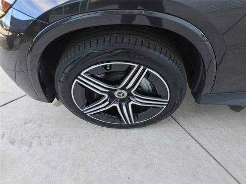 Used 2026 Mercedes-Benz GLC 300 4MATIC image 13