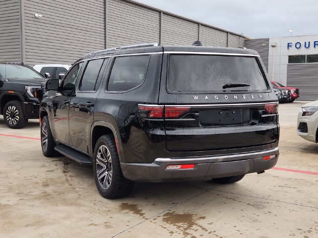 Used 2022 Jeep Wagoneer Series III w/ Flexible Seating Group AWD/4WD image 5