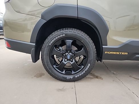 Certified 2025 Subaru Forester Wilderness AWD/4WD image 17