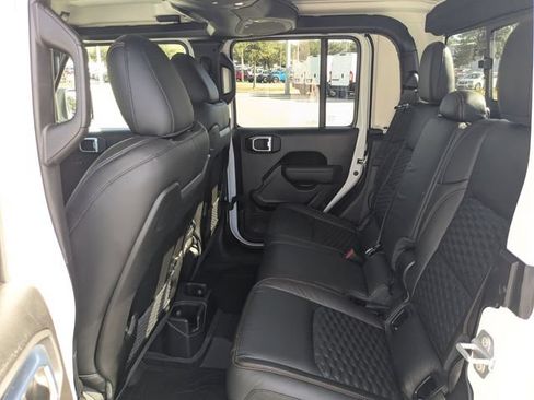 New 2026 Jeep Gladiator Mojave AWD/4WD image 15