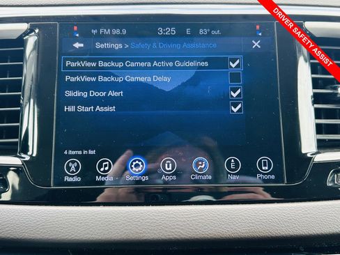 Used 2017 Chrysler Pacifica Touring w/ Tire & Wheel Group image 5