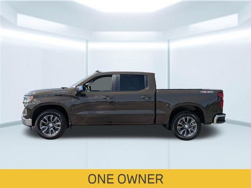 Used 2024 Chevrolet Silverado 1500 LT AWD/4WD image 2
