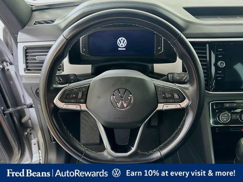 Used 2023 Volkswagen Atlas Cross Sport SE w/ Black Wheel Package AWD/4WD image 15