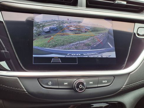 Used 2020 Buick Encore GX Essence FWD image 7