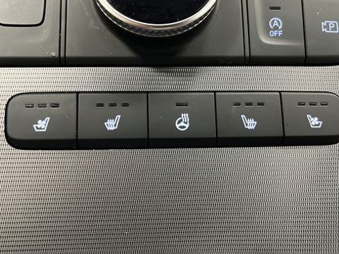 Used 2025 Hyundai Palisade Calligraphy AWD/4WD image 32
