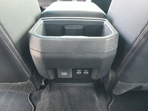 Used 2024 Toyota Tacoma TRD Off-Road image 25