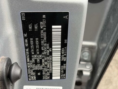 Used 2023 Toyota Highlander L FWD image 26