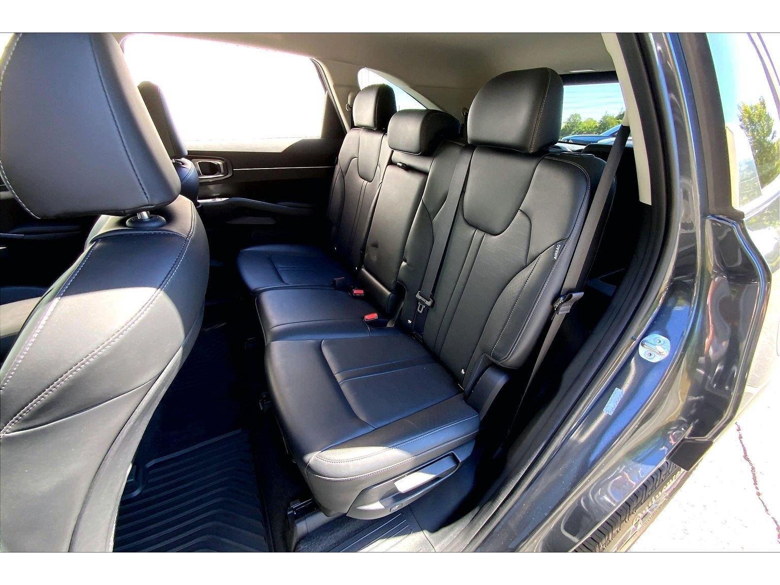 Used 2024 Kia Sorento S AWD/4WD image 24