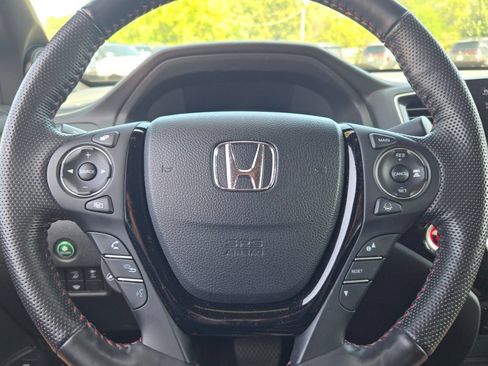 Used 2023 Honda Ridgeline Black Edition image 37