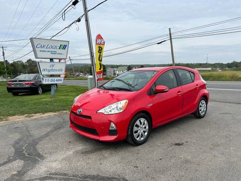 Used 2013 Toyota Prius C Four image 5