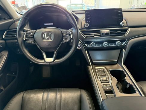 Used 2021 Honda Accord EX-L image 11