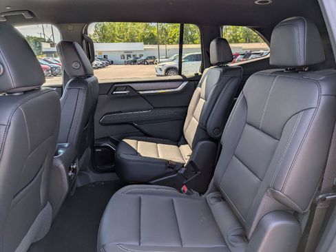 New 2026 GMC Acadia Elevation w/ Black Edition AWD/4WD image 19