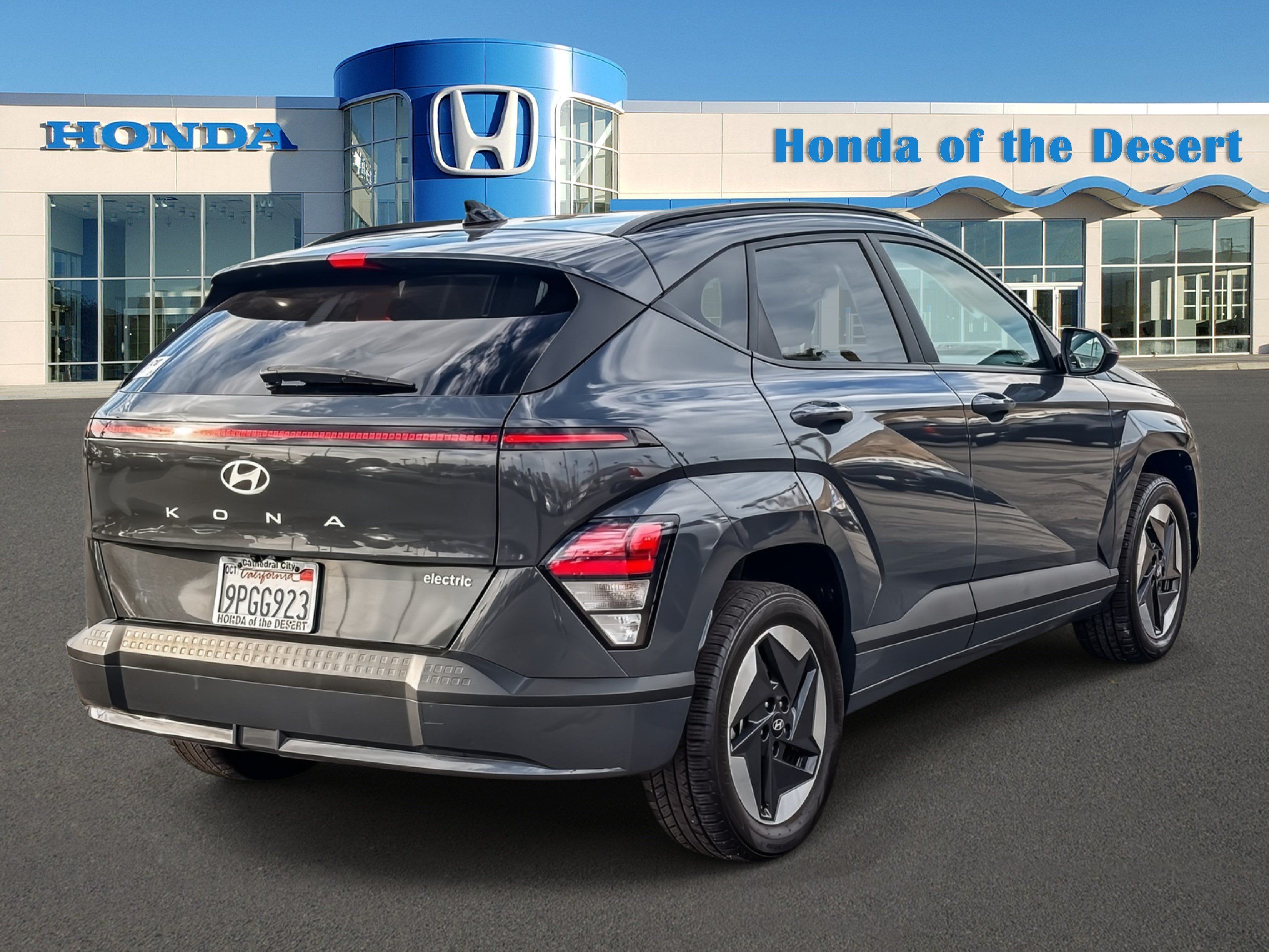 Used 2024 Hyundai Kona SEL FWD image 7