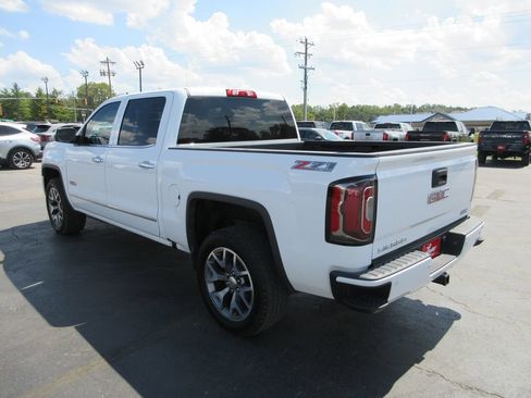 Certified 2016 GMC Sierra 1500 SLE w/ All-Terrain Package AWD/4WD image 9