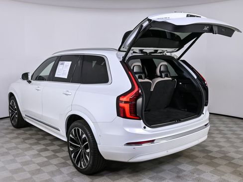 Certified 2025 Volvo XC90 B6 Plus AWD/4WD image 36
