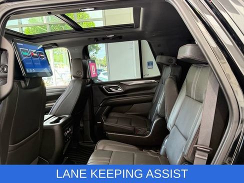 Used 2022 Chevrolet Tahoe RST w/ Luxury Package RWD image 8