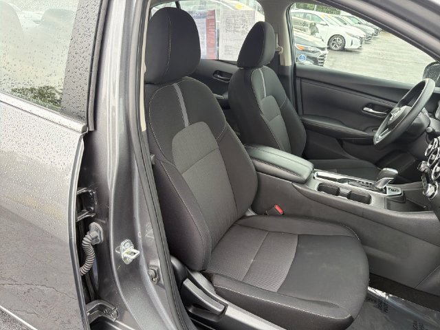 Used 2024 Nissan Sentra SV FWD image 19