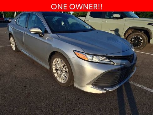 Used 2018 Toyota Camry XLE w/ Audio Package FWD image 3