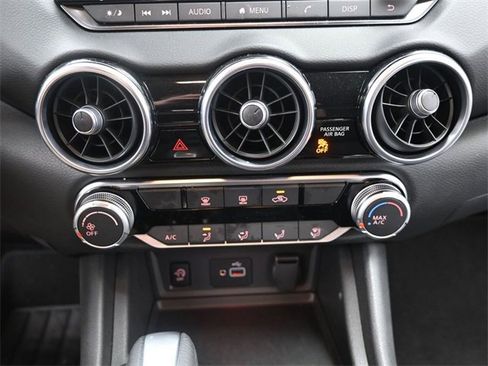 Used 2025 Nissan Sentra S image 19