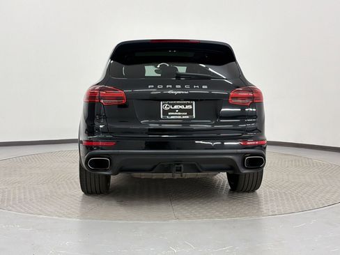 Used 2017 Porsche Cayenne image 10