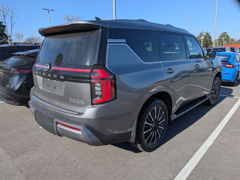 Used 2025 Nissan Armada Platinum Reserve image 2