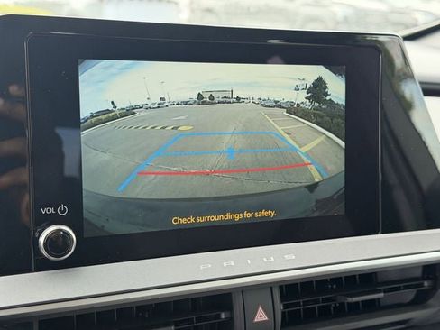 New 2026 Toyota Prius LE image 13