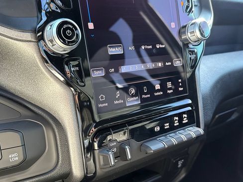 New 2027 RAM 2500 Tradesman AWD/4WD image 24