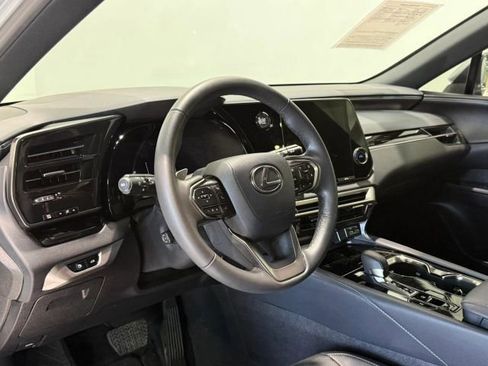 Used 2025 Lexus RX 350 FWD w/ Technology Package image 22