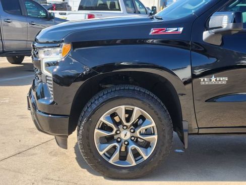 Used 2025 Chevrolet Silverado 1500 RST AWD/4WD image 17