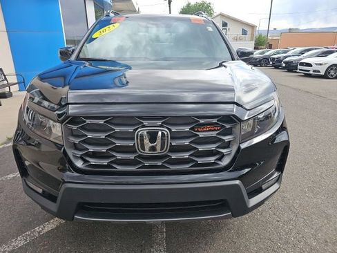 Used 2023 Honda Passport TrailSport image 3