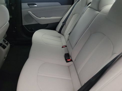Used 2019 Hyundai Sonata SEL w/ Tech Package 02 FWD image 18