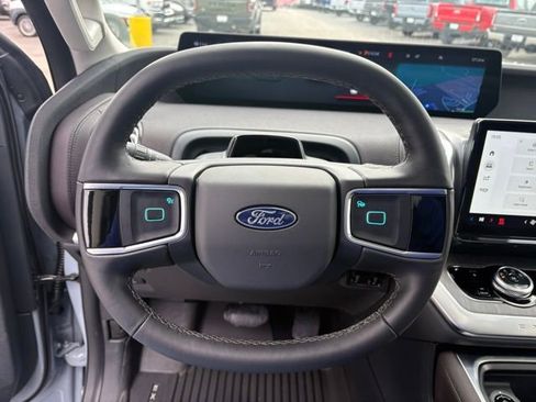 New 2026 Ford Expedition Platinum w/ Platinum Ultimate Package image 16