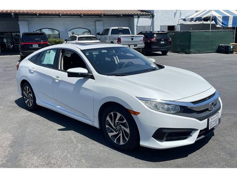 Used 2018 Honda Civic EX image 8