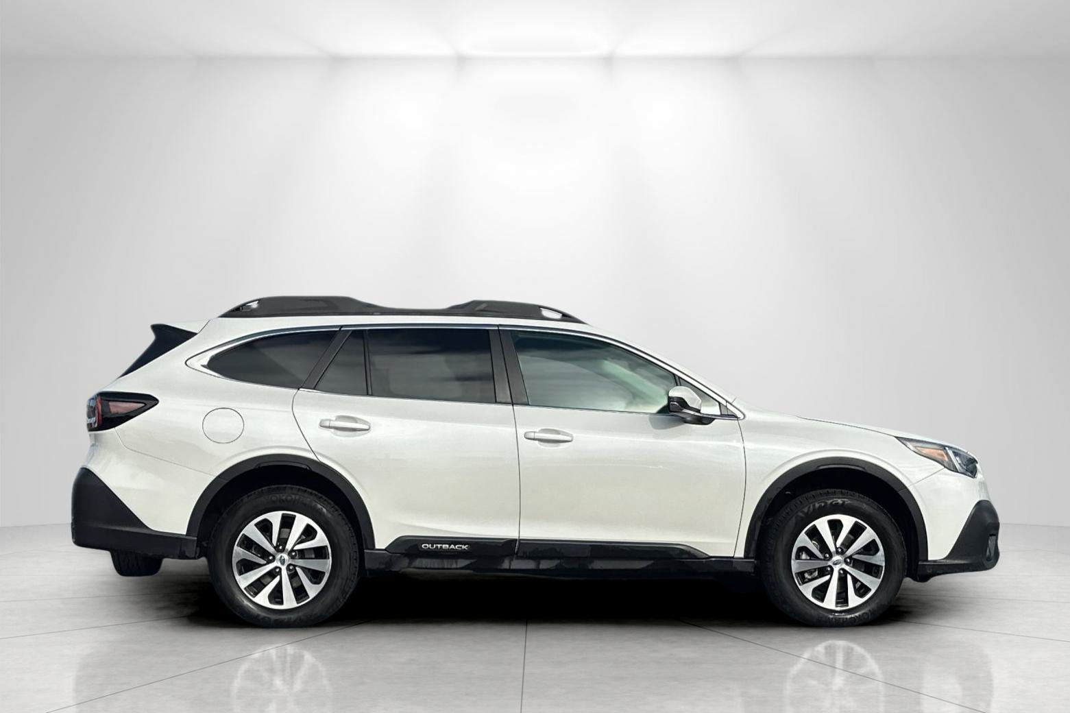 Used 2020 Subaru Outback Premium w/ Popular Package #1 AWD/4WD image 2