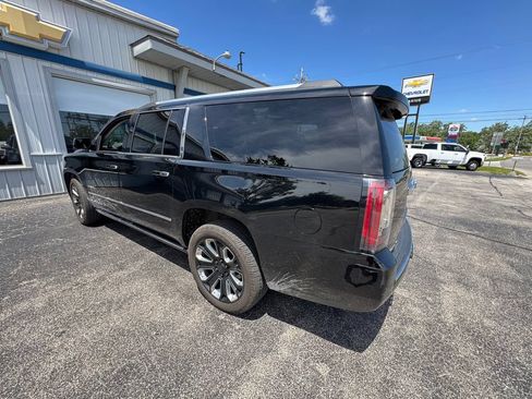 Used 2019 GMC Yukon XL Denali w/ Denali Ultimate Package AWD/4WD image 2
