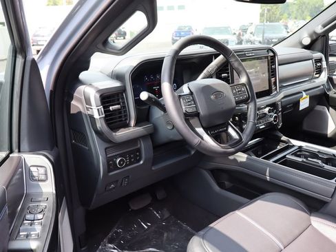 New 2026 Ford F350 Platinum w/ FX4 Off-Road Package AWD/4WD image 4