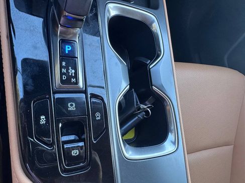 Used 2025 Lexus NX 250 FWD w/ Towing Package (2000 Lbs) image 28