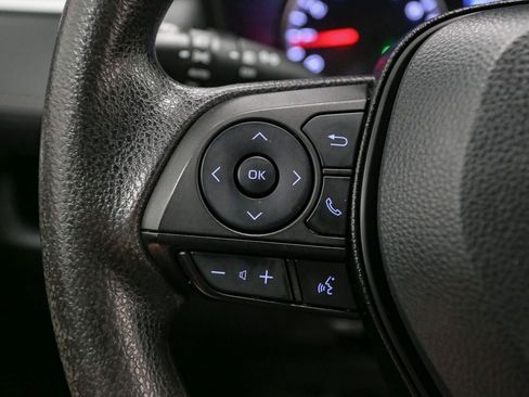 Used 2021 Toyota RAV4 XLE AWD/4WD image 30