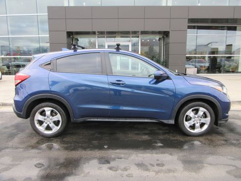 Used 2016 Honda HR-V EX image 12