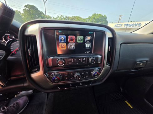 Used 2015 Chevrolet Silverado 1500 LT w/ LT Convenience Package AWD/4WD image 16