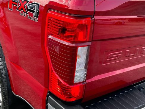 Used 2021 Ford F250 XLT w/ XLT Premium Package AWD/4WD image 25