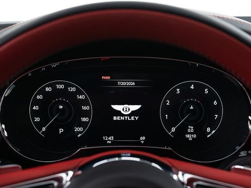 Certified 2023 Bentley Bentayga AWD/4WD image 31