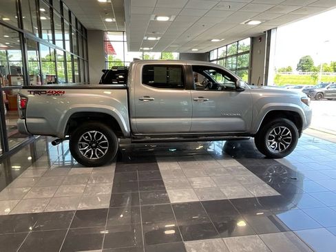 Certified 2023 Toyota Tacoma TRD Sport w/ TRD Premium Sport Package AWD/4WD image 5