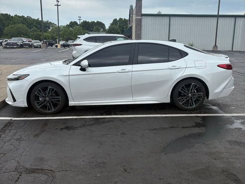 Used 2026 Toyota Camry XSE w/ Premium Plus Package FWD image 4